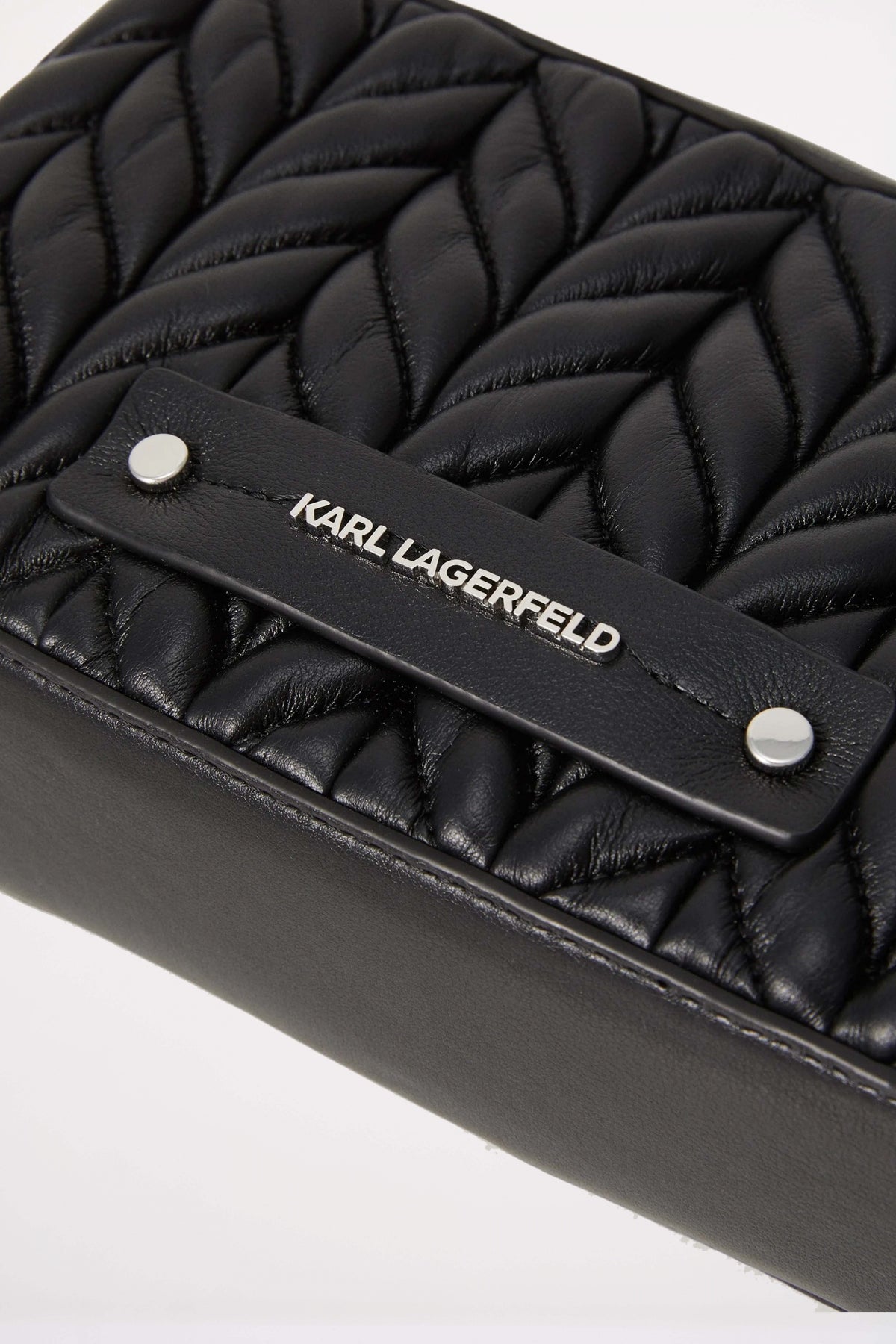KARL LAGERFELD K WEAVE CAMERA BAG en color BLKNKL  (3)