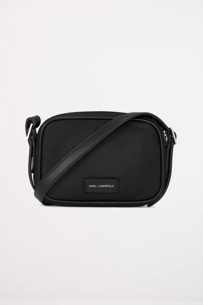 KARL LAGERFELD K SIGNATURE NYLON CB en color BLKNKL  (2)