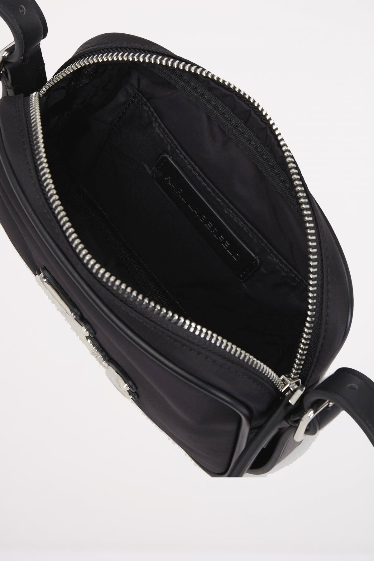 KARL LAGERFELD K SIGNATURE NYLON CB en color BLKNKL  (3)