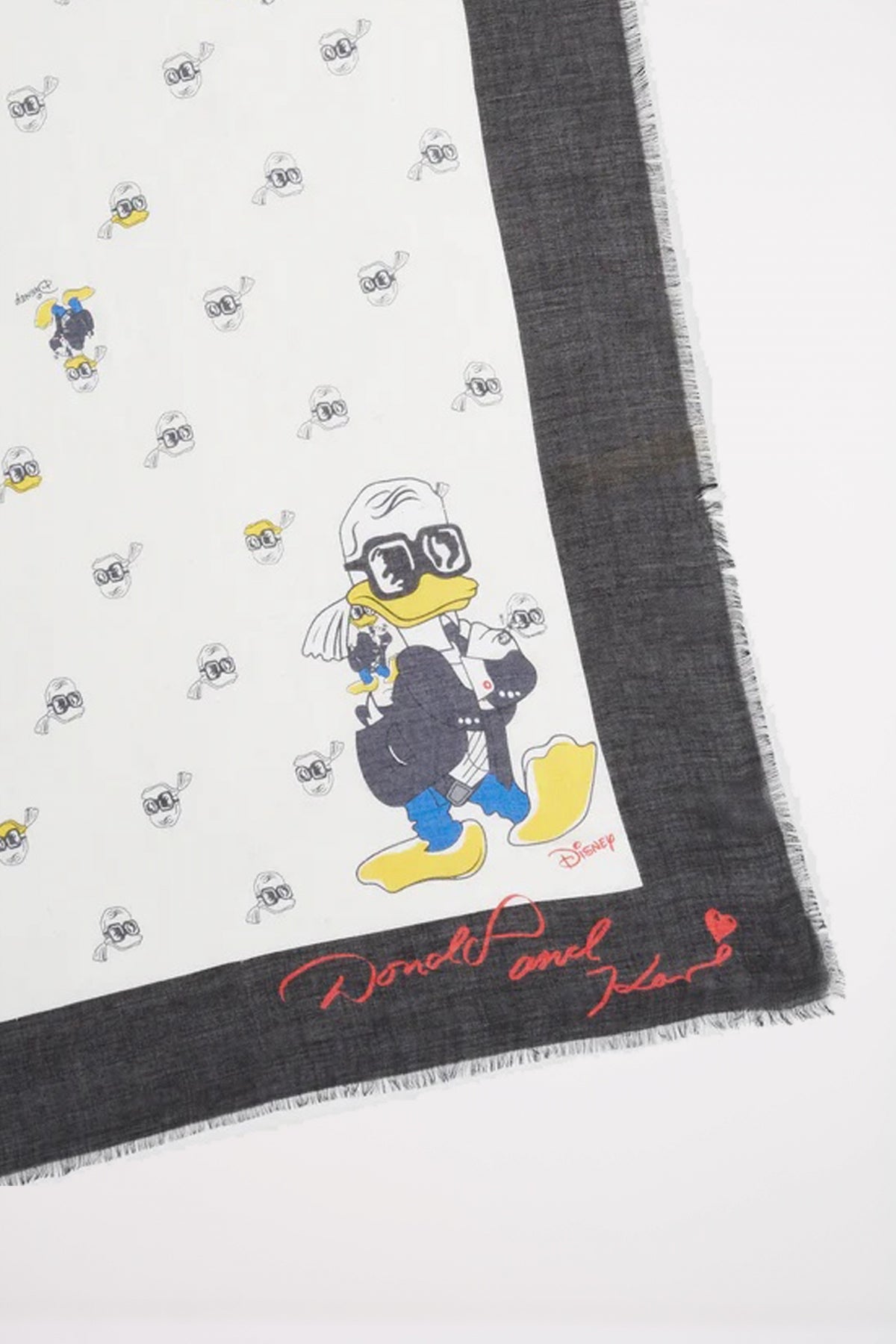 KARL LAGERFELD KL DISNEY AOP MODAL  en color DISNEY  (3)