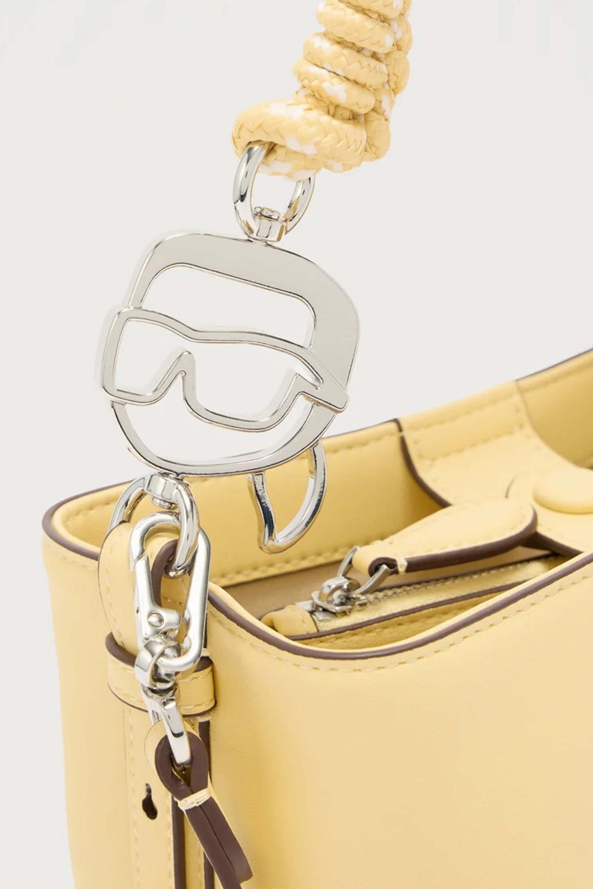 KARL LAGERFELD SMOOTH OUT ROPE SM B en color SNLGHT  (4)