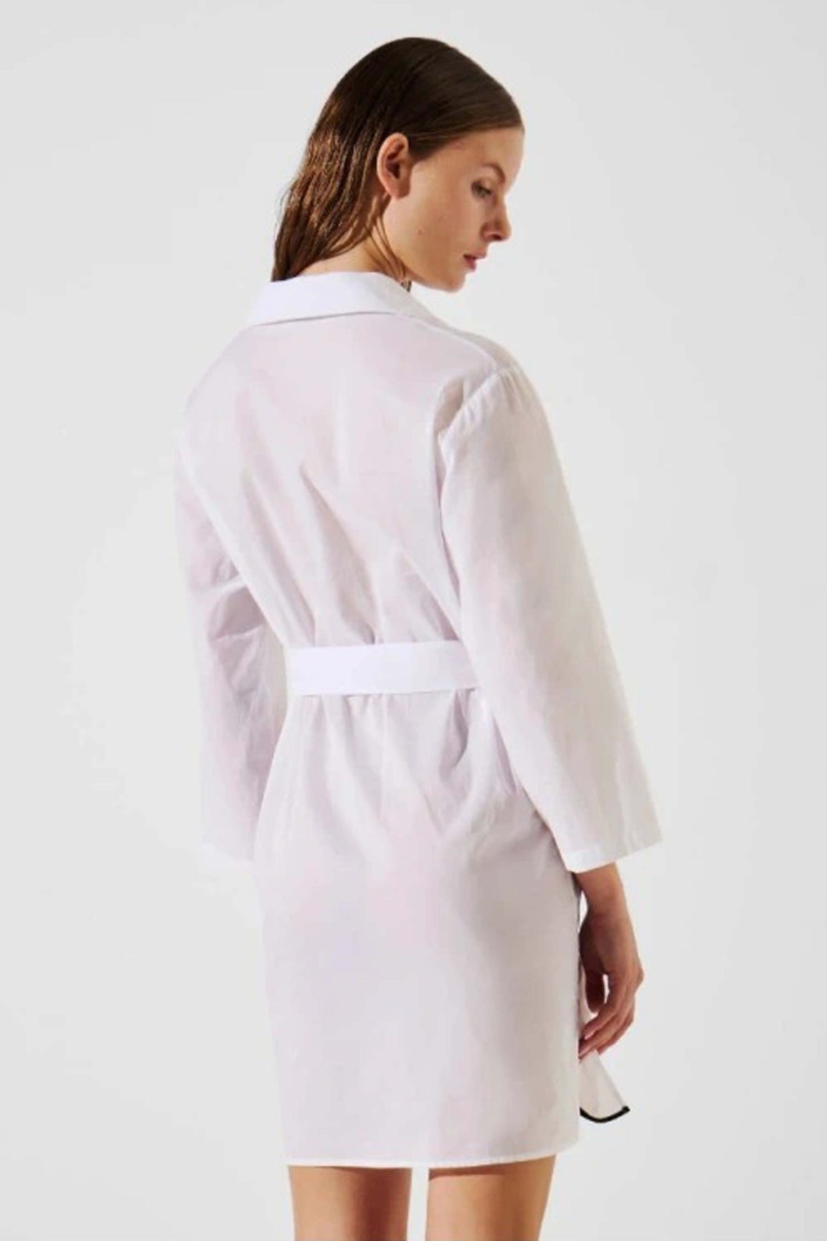 KARL LAGERFELD DNA SIGNATURE BEACH  en color WHITE  (2)