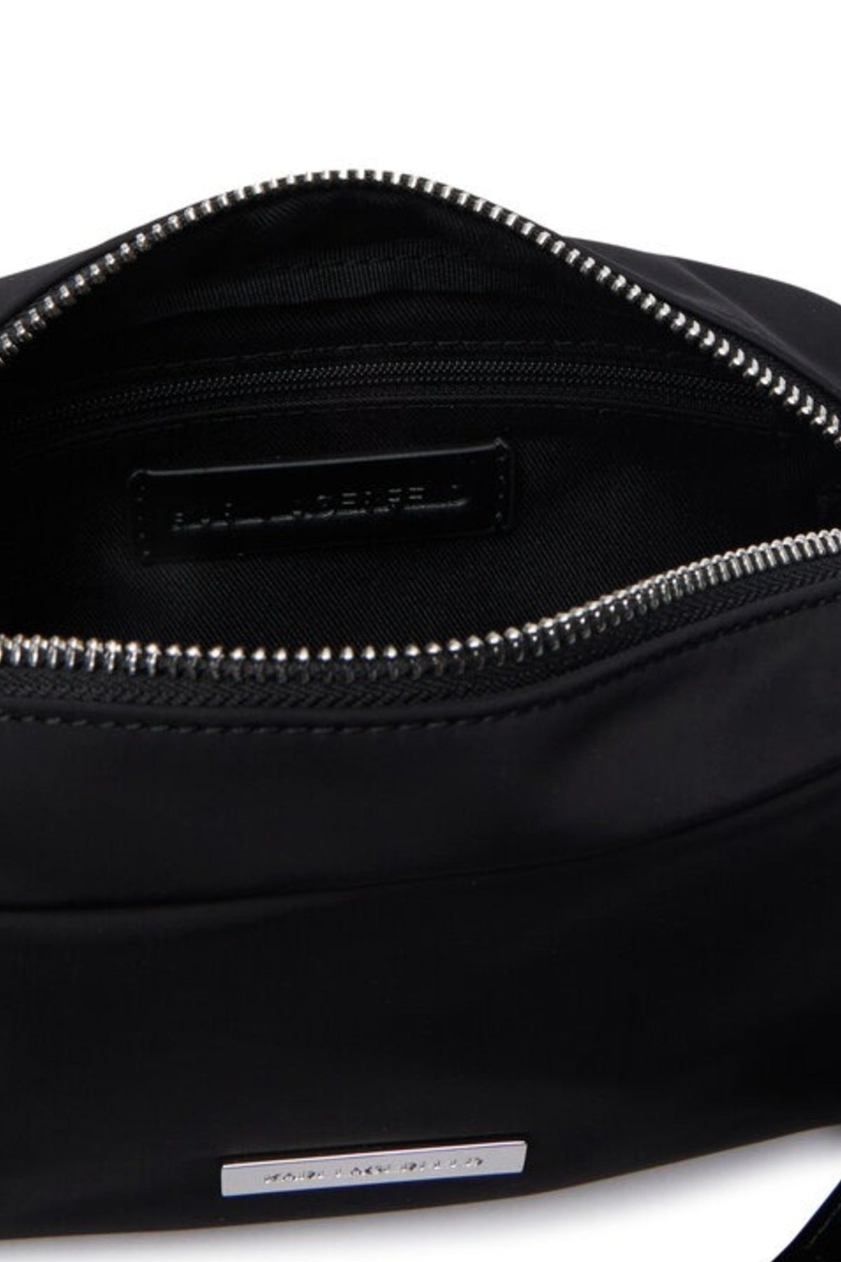 KARL LAGERFELD BW IKON en color   (4)