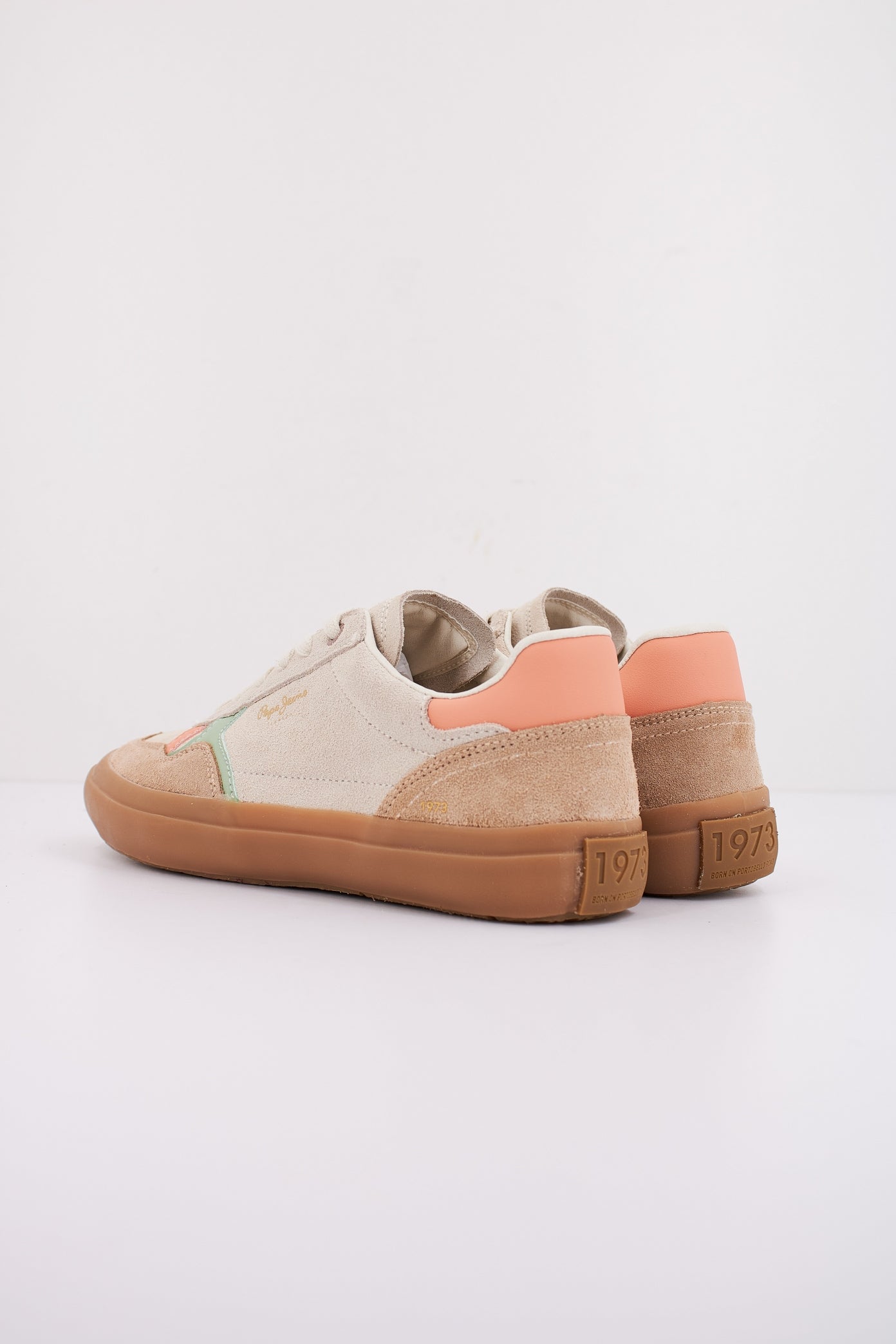 PEPE JEANS TRAVIS RETRO W en color CHALK  (4)
