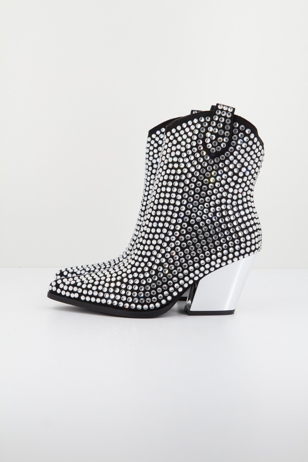 EXÉ T ME en color BLACK  (1)