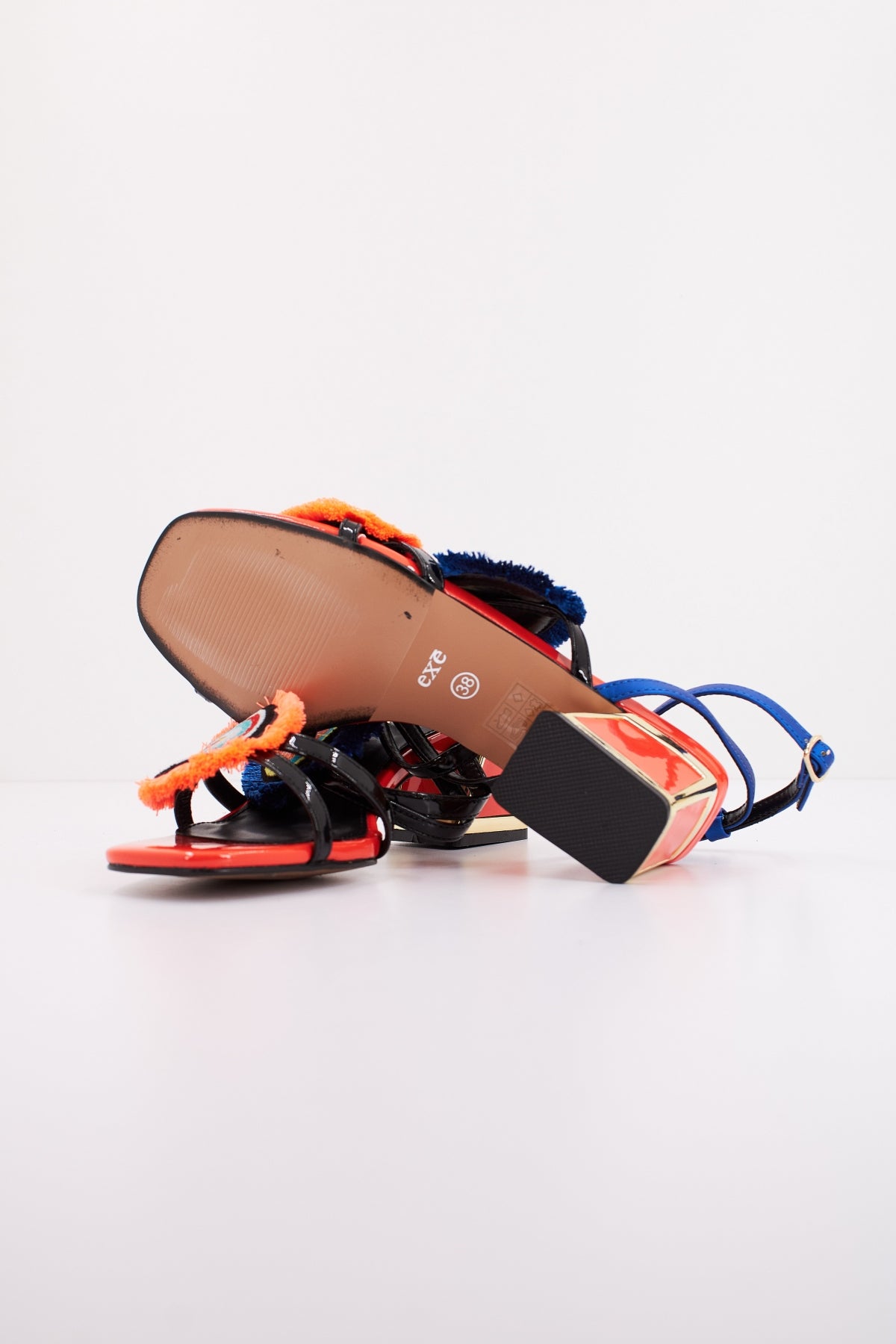 EXÉ LLUISA  en color PATENTBLUE  (4)