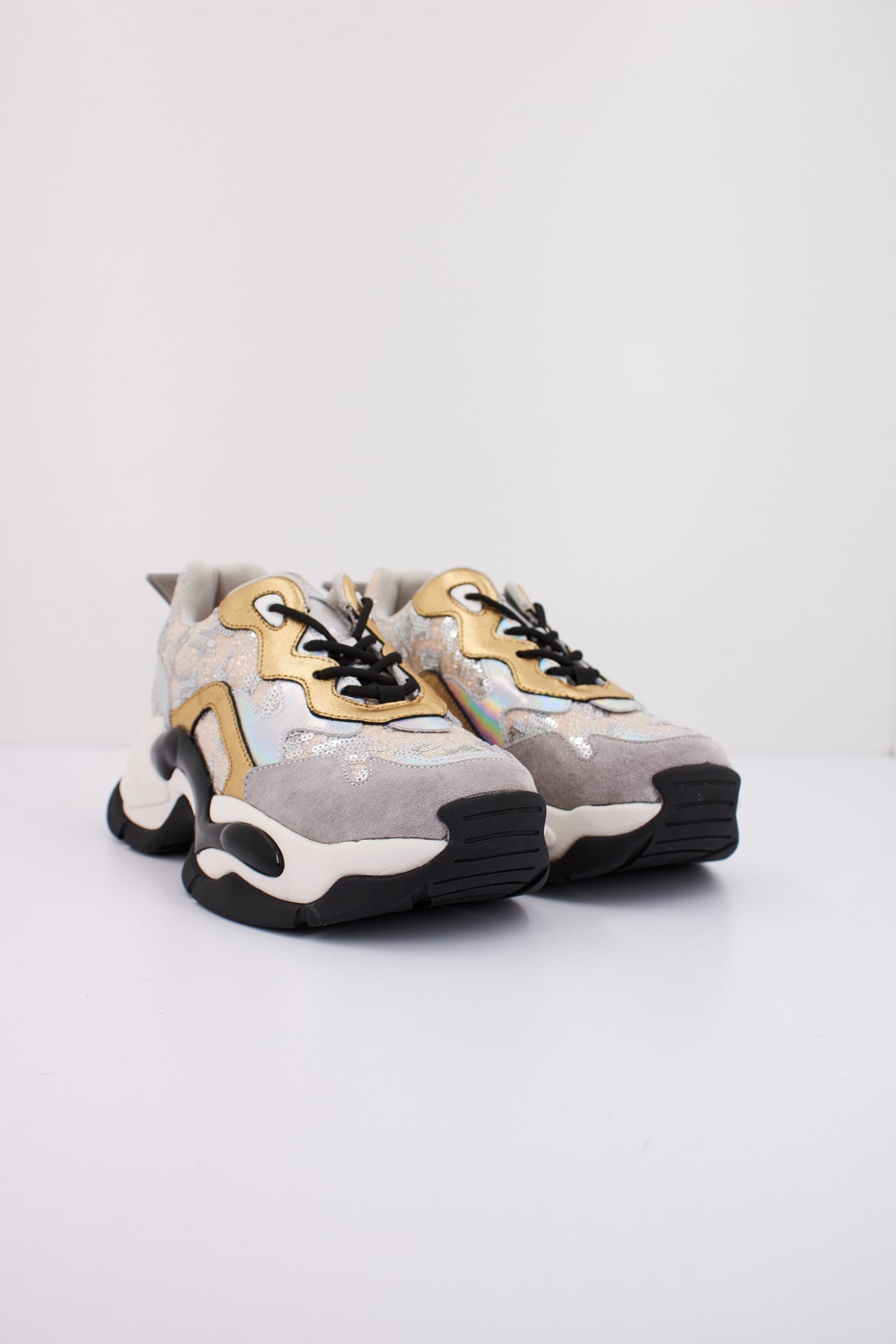 EXÉ  E en color GRYGLD  (2)