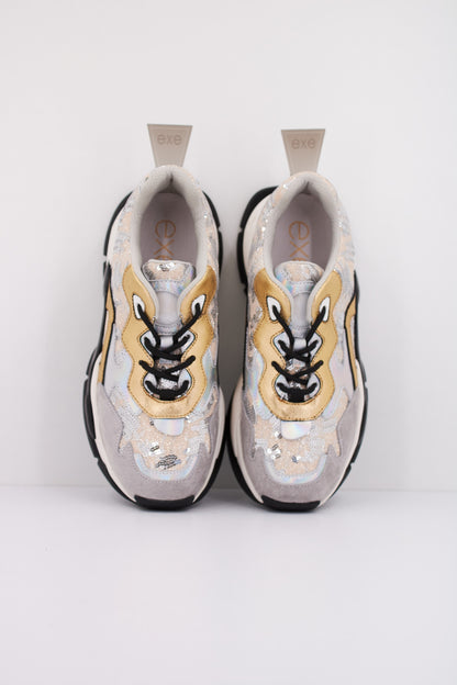 EXÉ  E en color GRYGLD  (3)