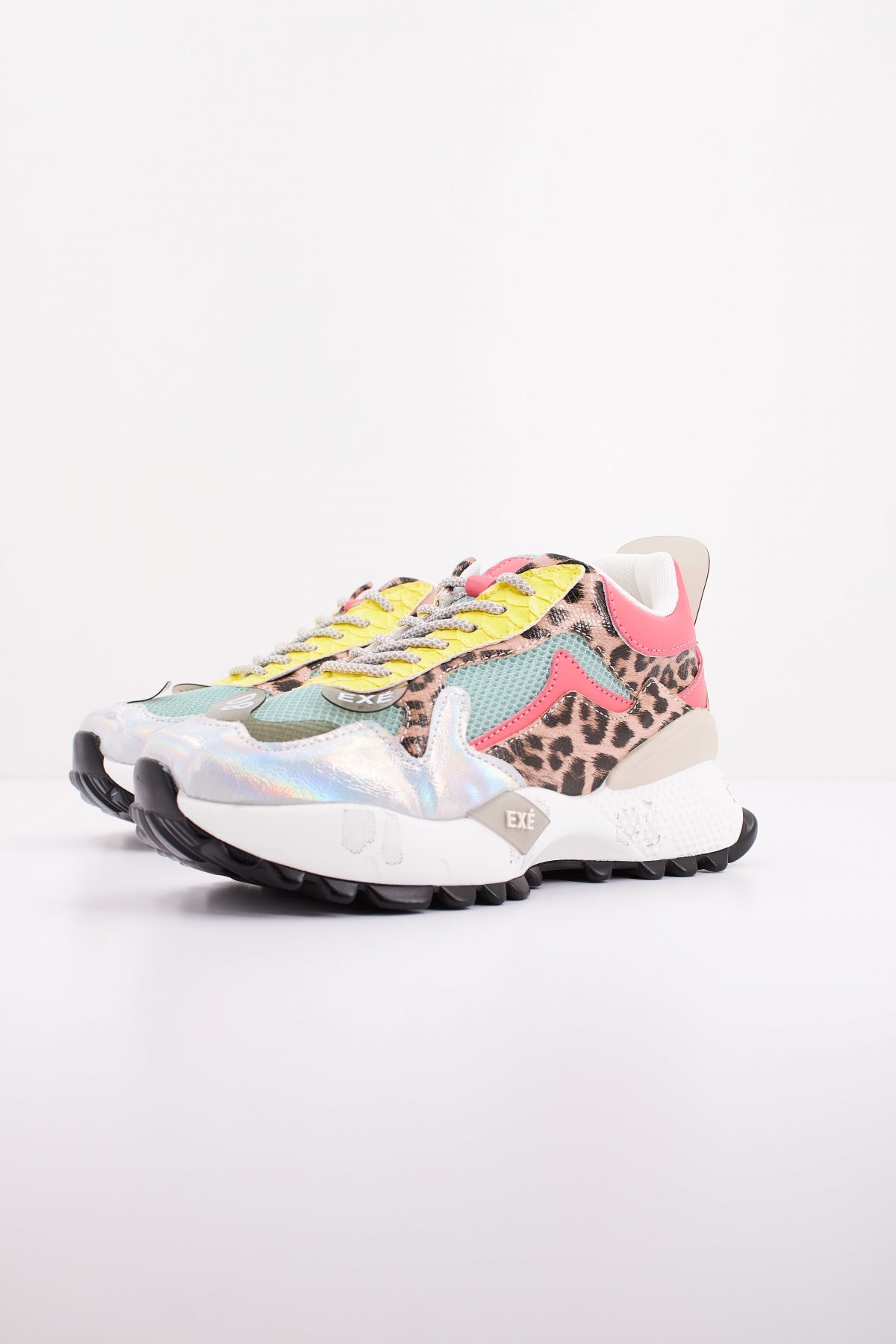 EXÉ D E en color BLUSVR  (2)