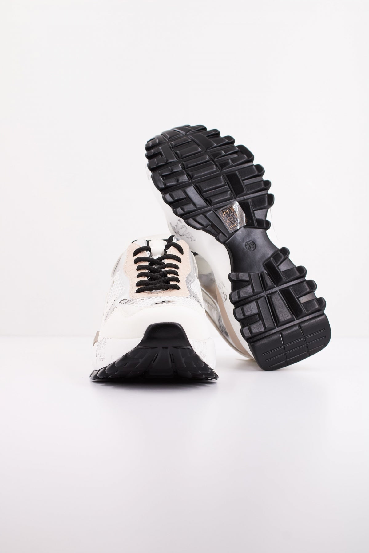 EXÉ D E en color WHTSVR  (5)