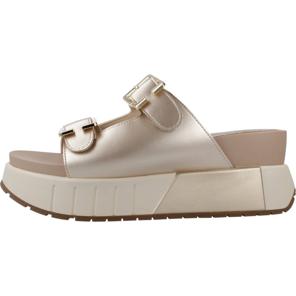 EXÉ OLIVIA  en color GLDWHT  (2)