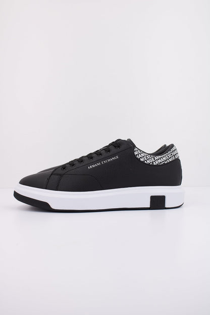 ARMANI EXCHANGE XUX XV  en color S  (1)