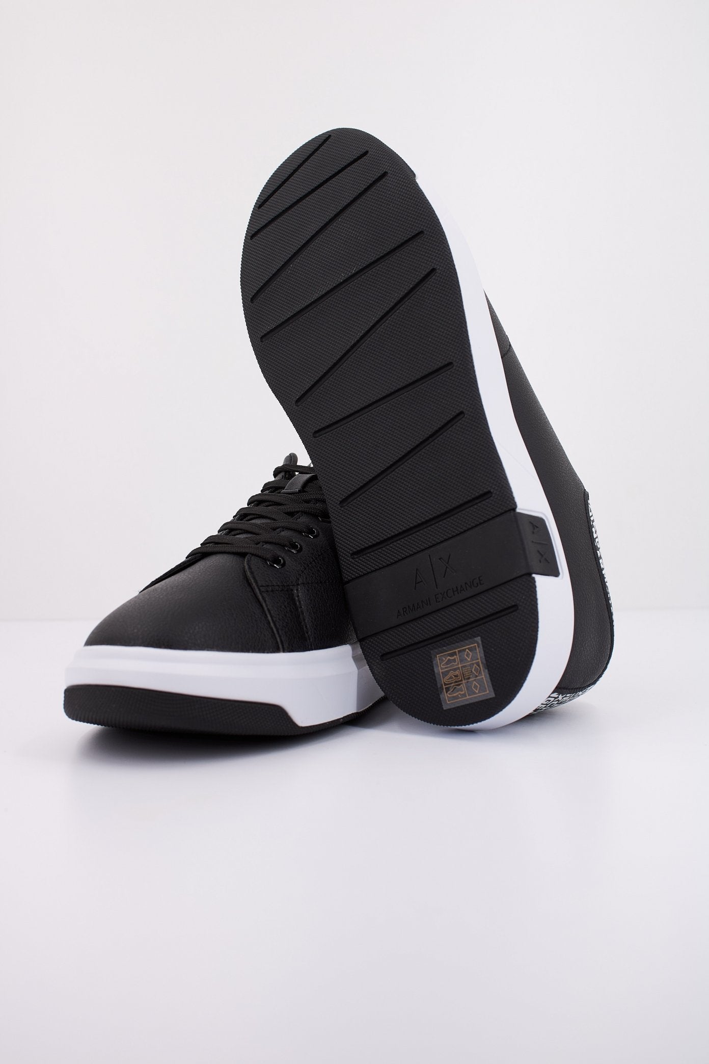 ARMANI EXCHANGE XUX XV  en color S  (5)