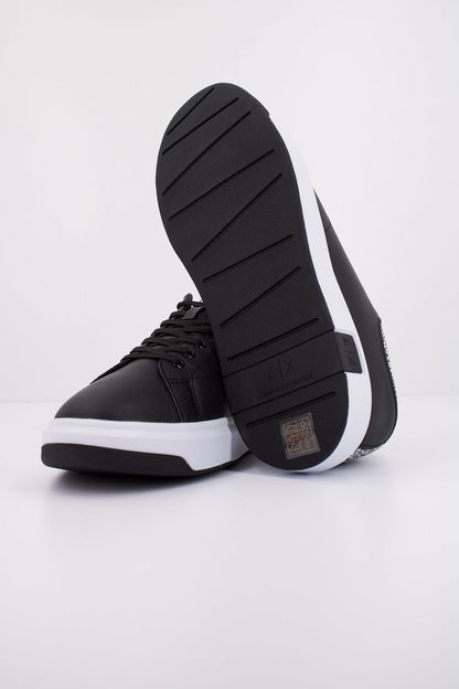 ARMANI EXCHANGE XUX XV  en color S  (5)
