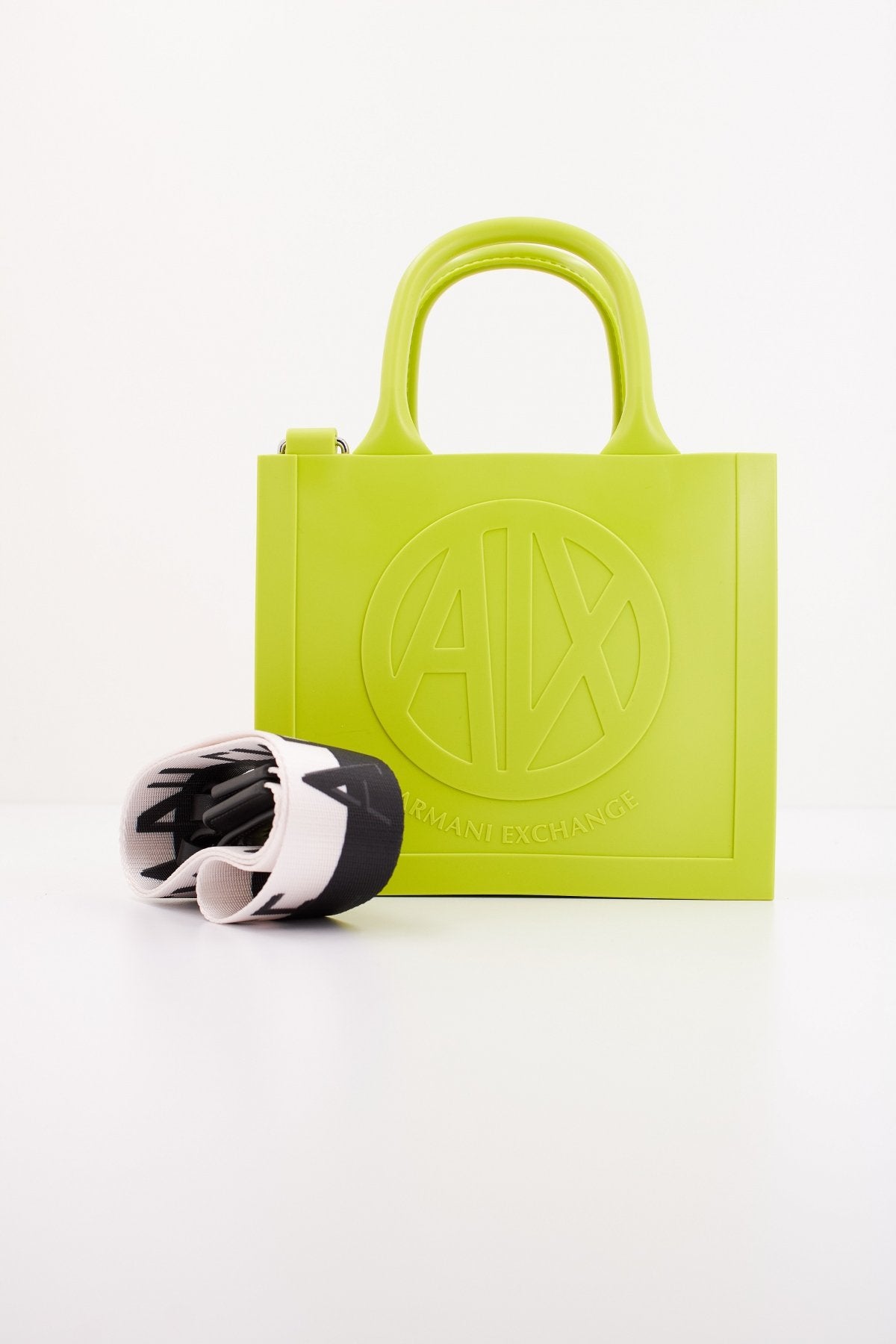 ARMANI EXCHANGE  R en color   (1)