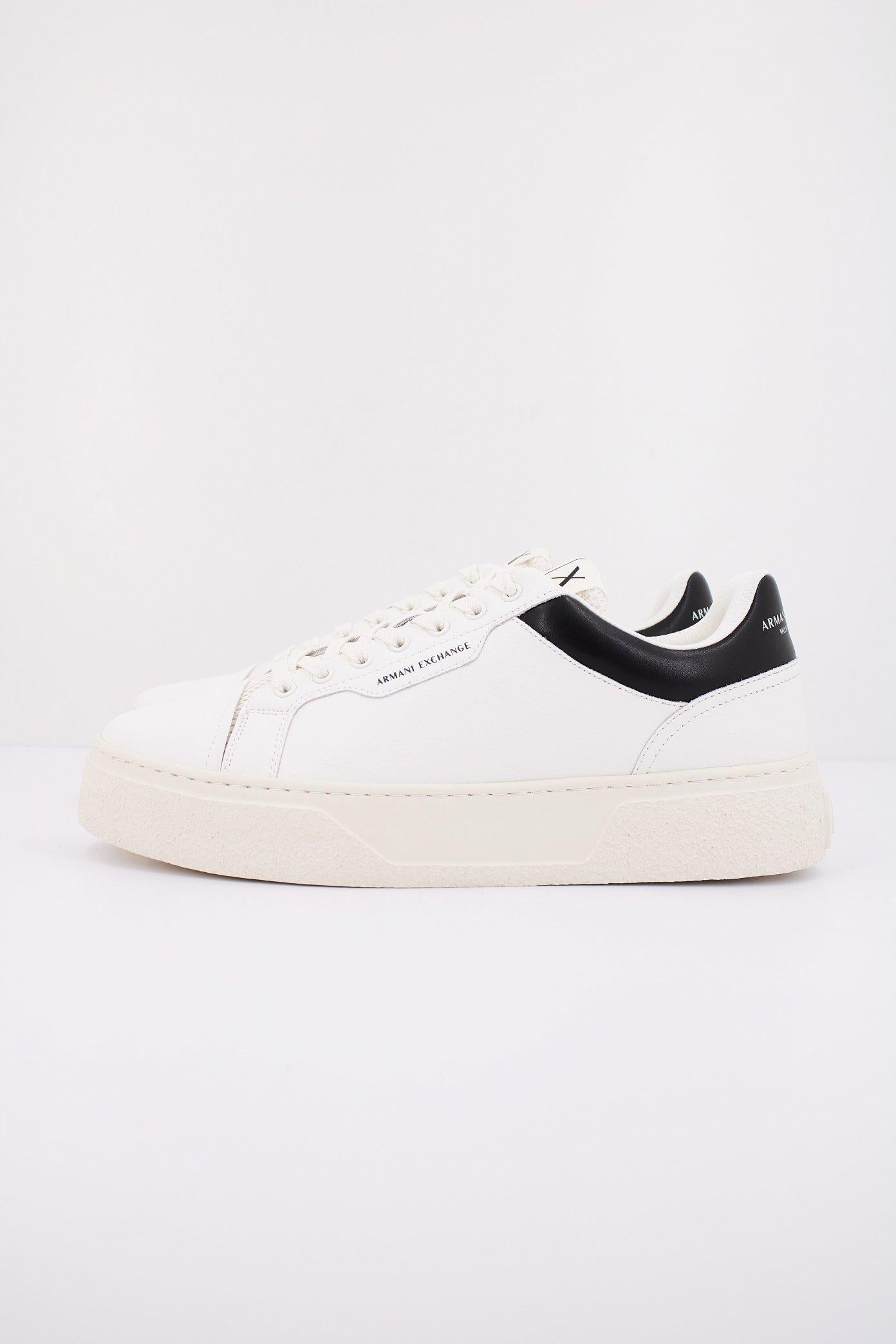 ARMANI EXCHANGE XUX XV en color N  (1)