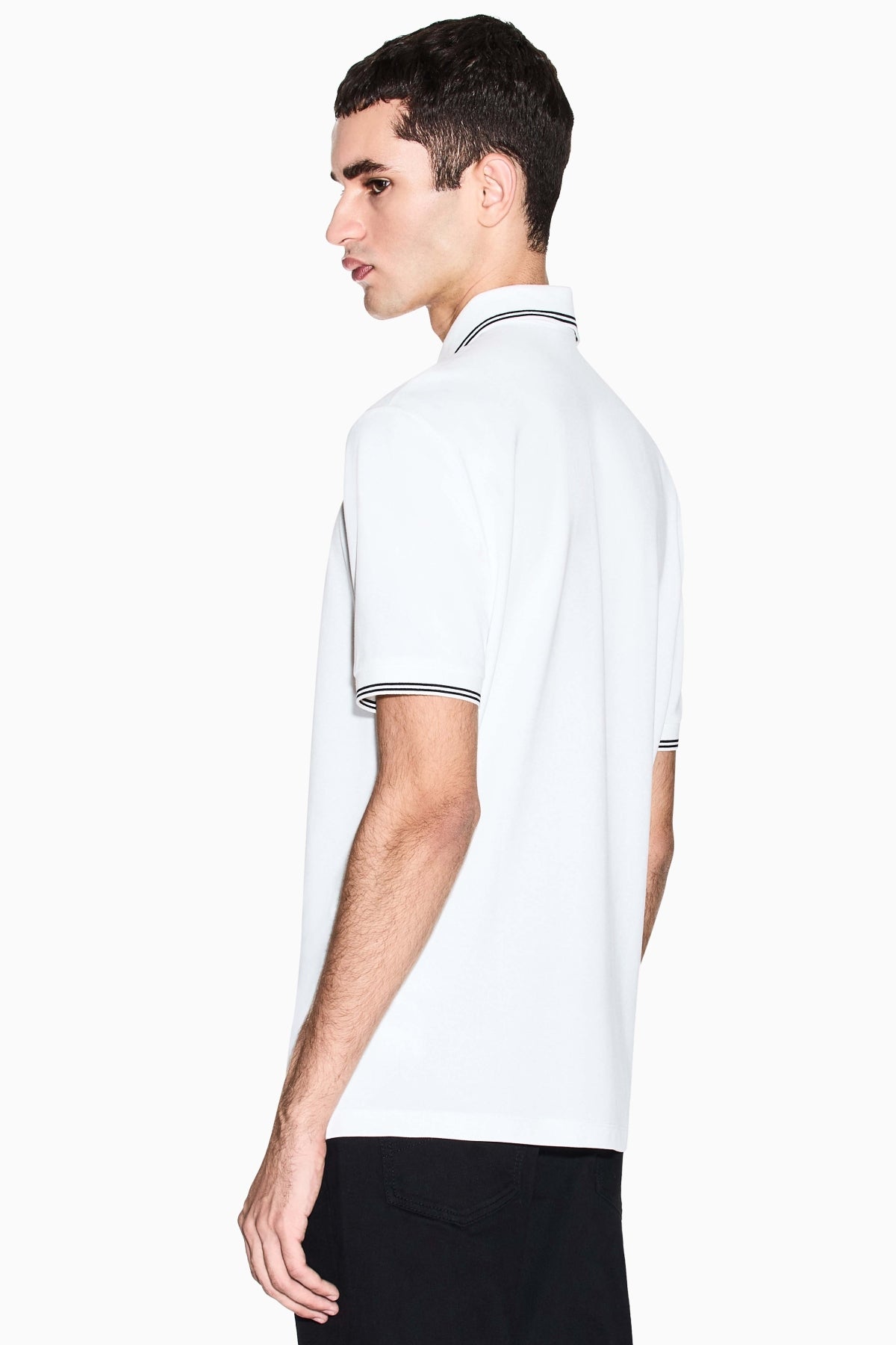 ARMANI EXCHANGE XM AF  en color OFF WHTE  (2)