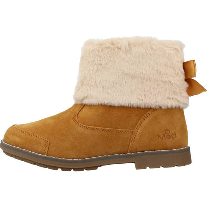 SOFIA PERALTA   en color CAMEL  (2)