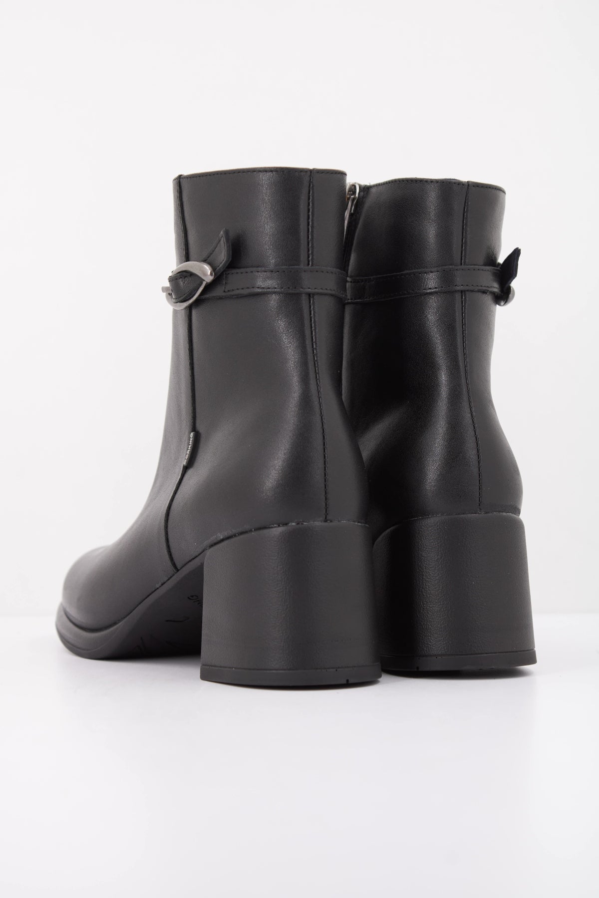 DORKING BY FLUCHOS D SU FRIXE SUGAR en color NEGRO  (4)