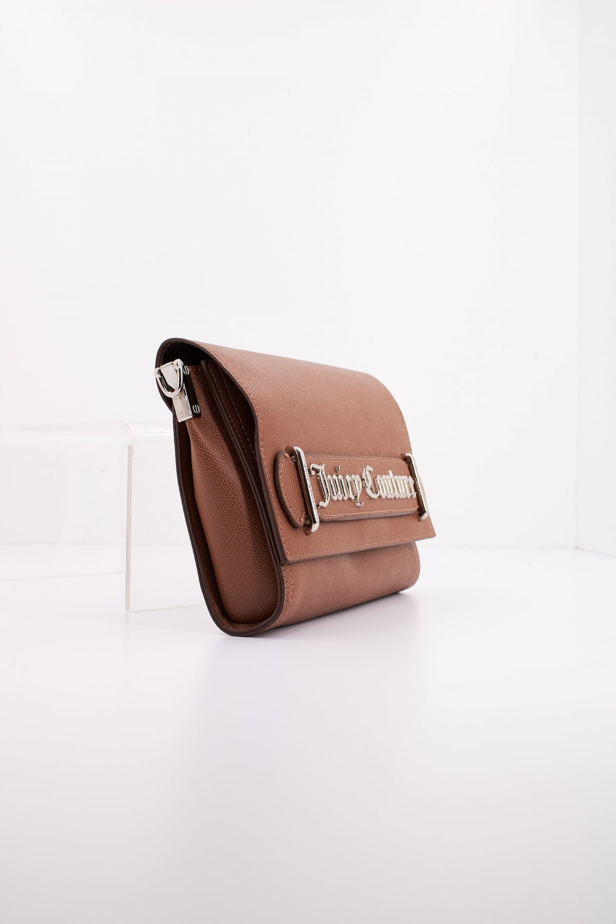 JUICY COUTURE JASMINE CLUTCH en color TAN  (2)