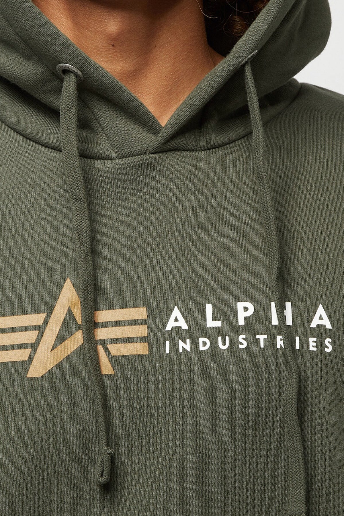 ALPHA INDUSTRIES ALPHA LABEL HOODY en color DRKOLIV  (3)