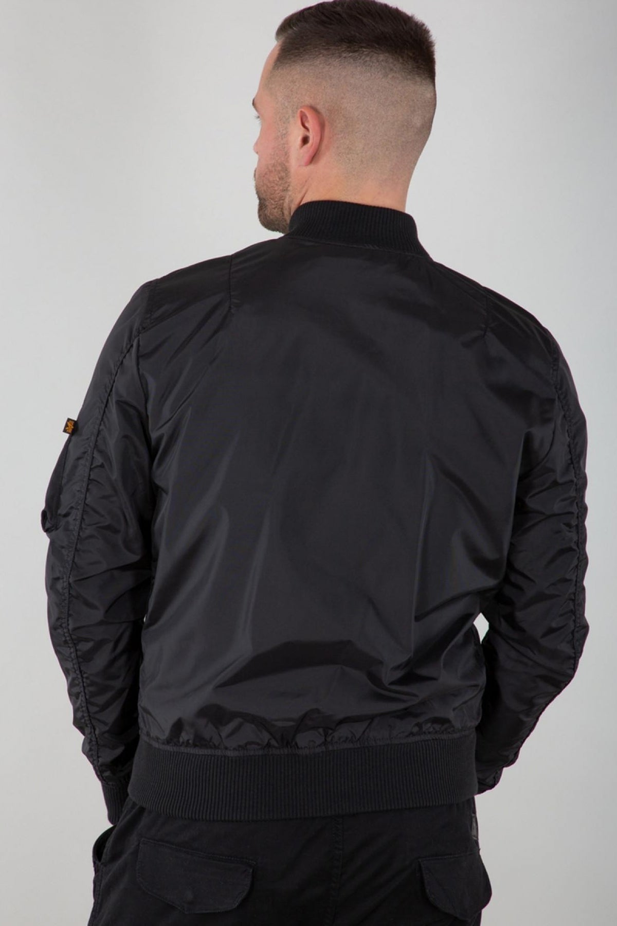 ALPHA INDUSTRIES AF  en color BLACK  (3)
