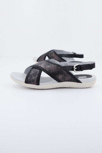 GEOX D SANDAL VEGA en color C  (2)