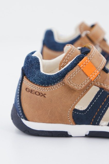 GEOX B SANDAL TAPUZ BOY A en color CGF  (4)