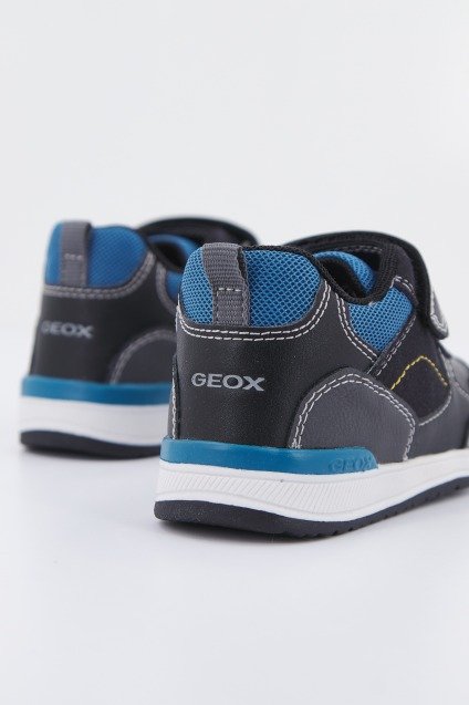 GEOX B RISHON BOY en color C  (3)