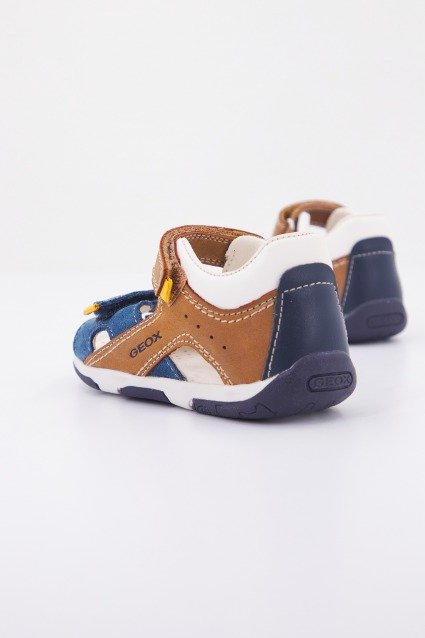 GEOX  TAPUZ BOY A en color CGF  (3)