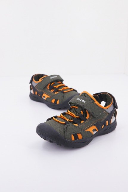 GEOX VANIETT BOY C en color C  (1)