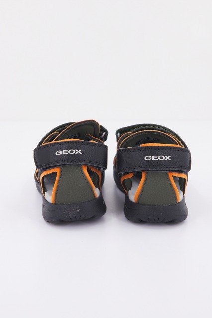 GEOX VANIETT BOY C en color C  (3)