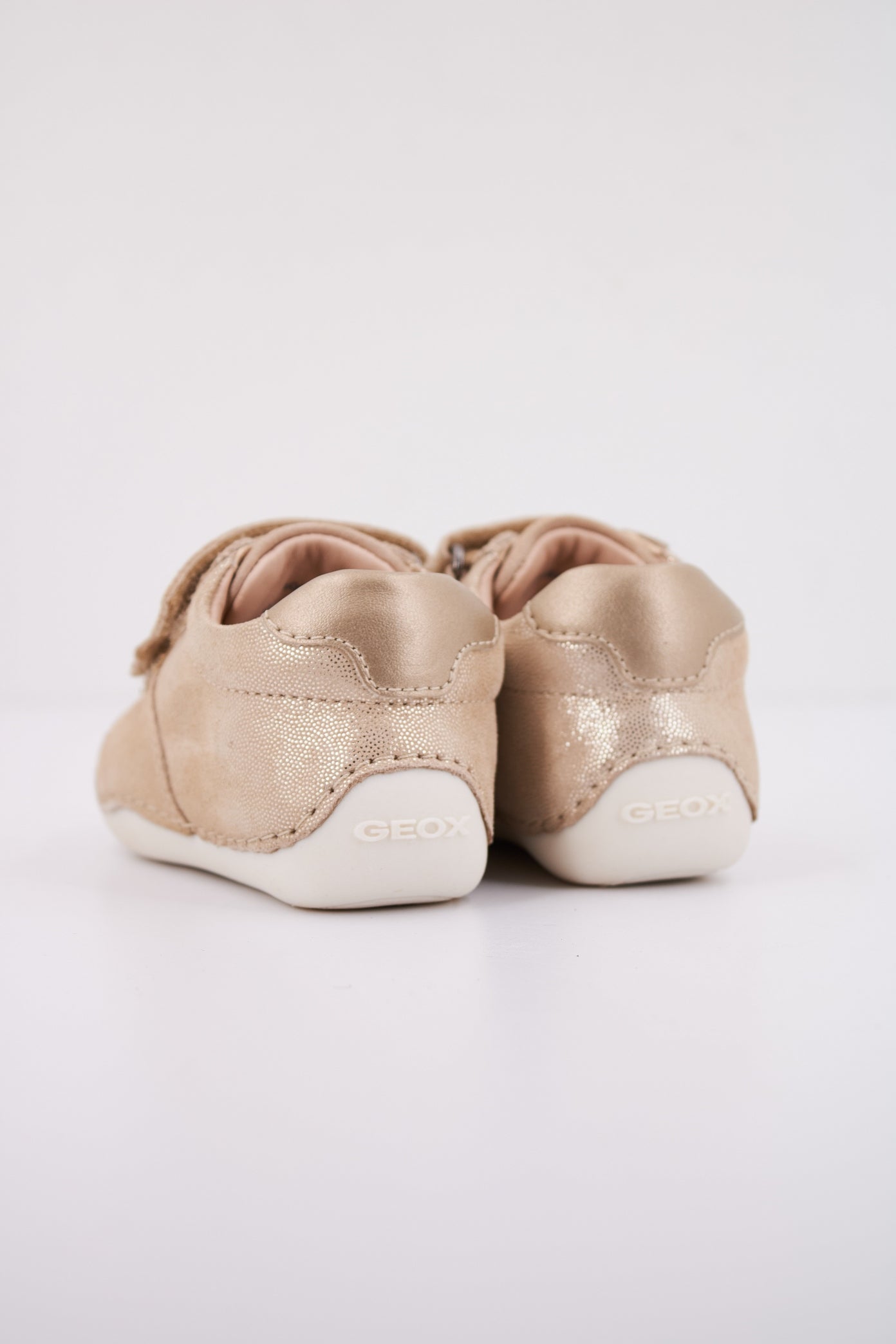 GEOX  B TUTIM en color C  (4)