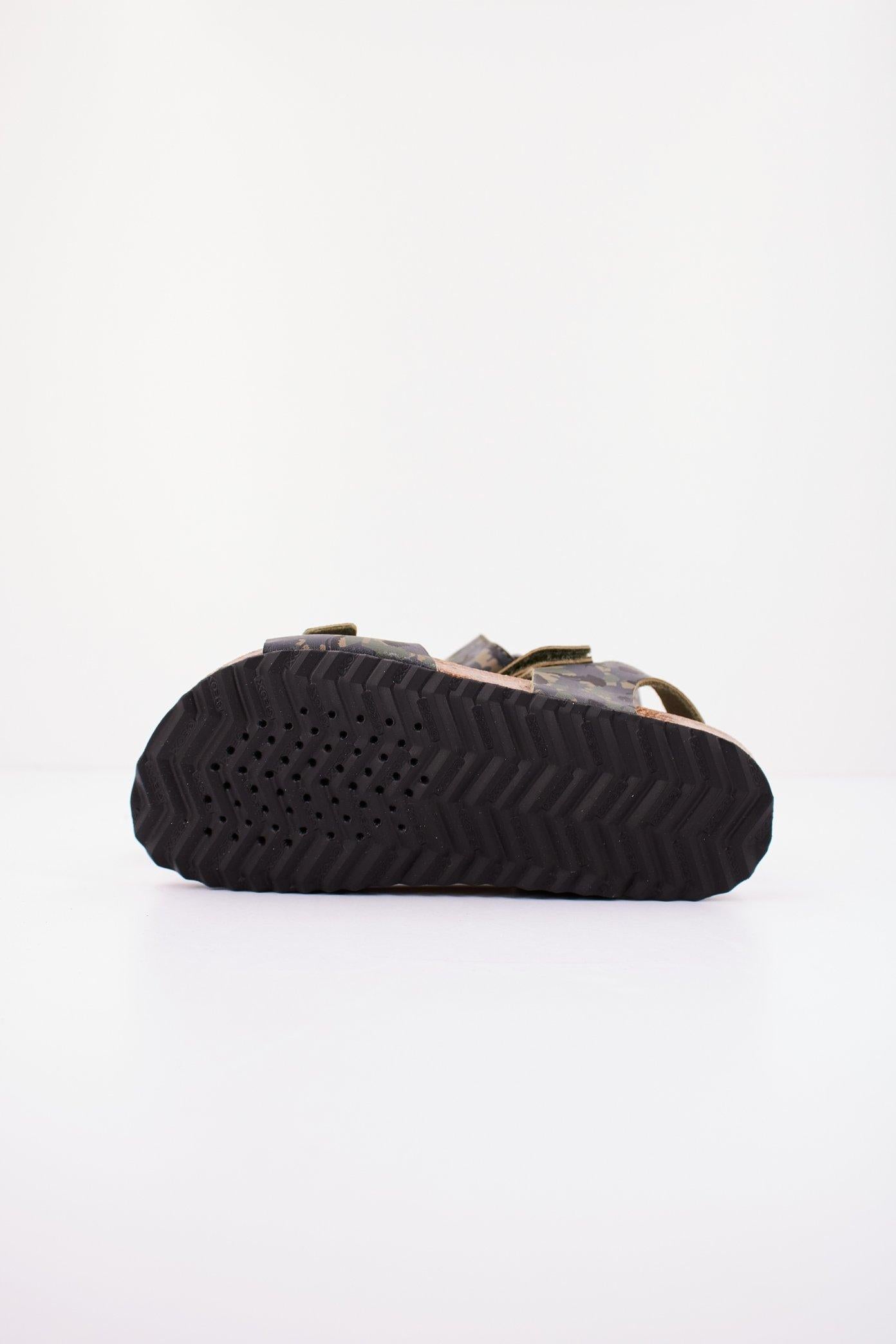 GEOX J GHITA BOY en color C  (4)