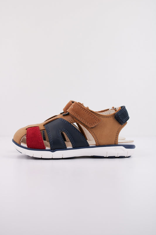 GEOX B SANDAL DELHI BOY en color C  (1)
