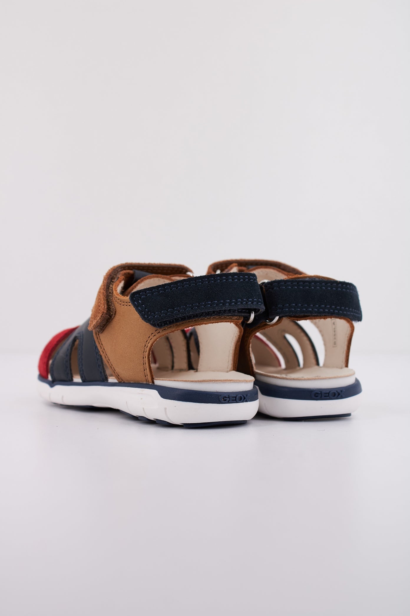 GEOX B SANDAL DELHI BOY en color C  (4)
