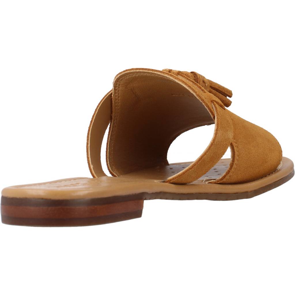 GEOX DLXD  en color C  (3)