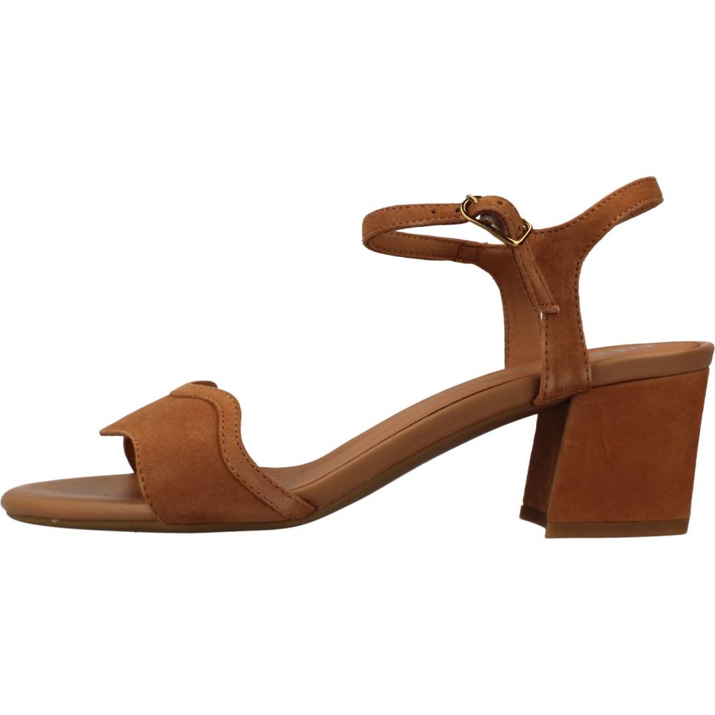 GEOX D NEW ERAKLIA  E en color C  (2)