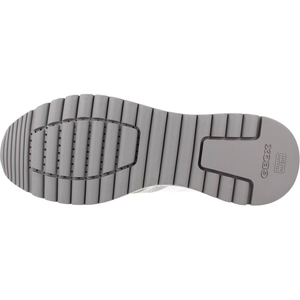 GEOX  D DESYA A en color CLH  (6)