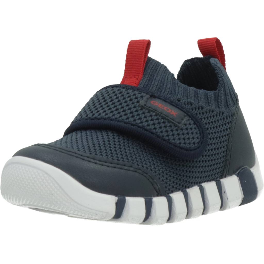 GEOX  B IUPIDOO BOY A en color C  (1)