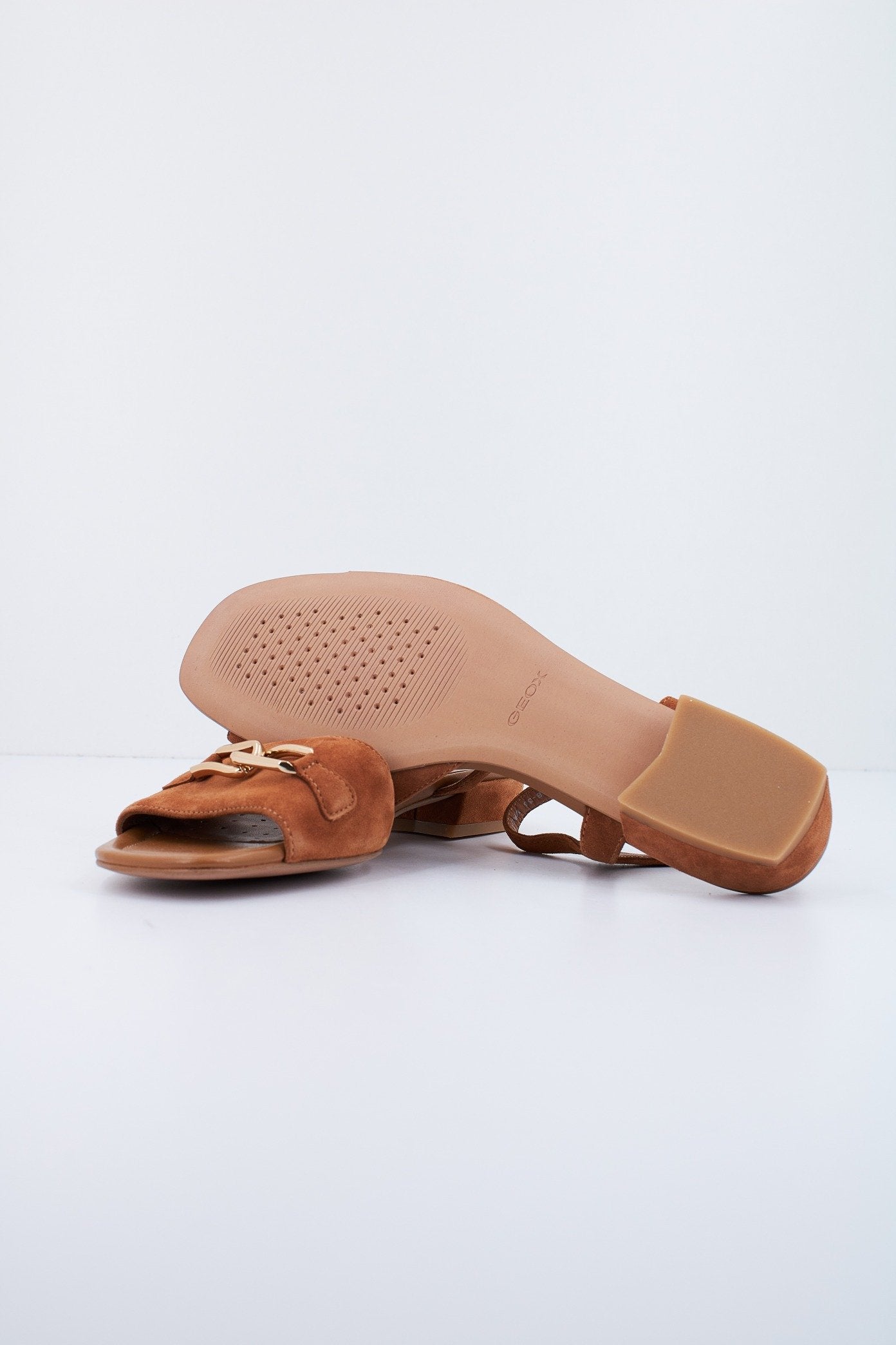 GEOX D NEW ERAKLIA  B en color C  (4)