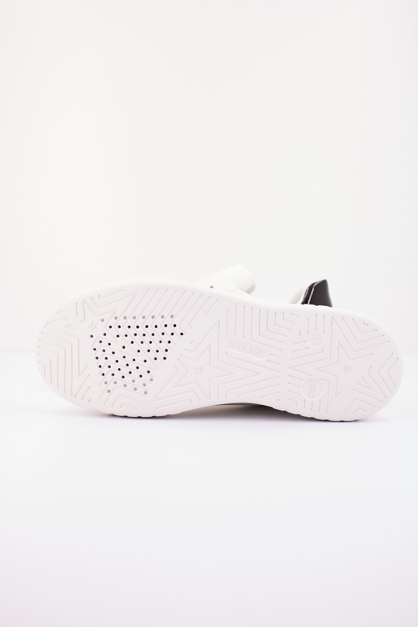 GEOX J MIKIROSHI A en color C  (4)