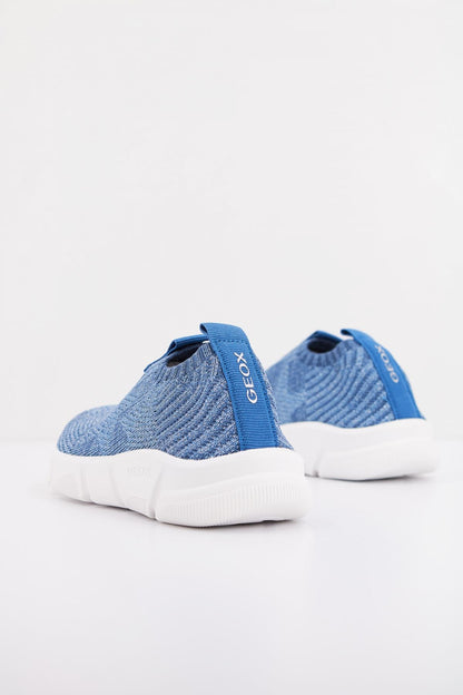 GEOX  J ARIL GIRL en color C  (4)