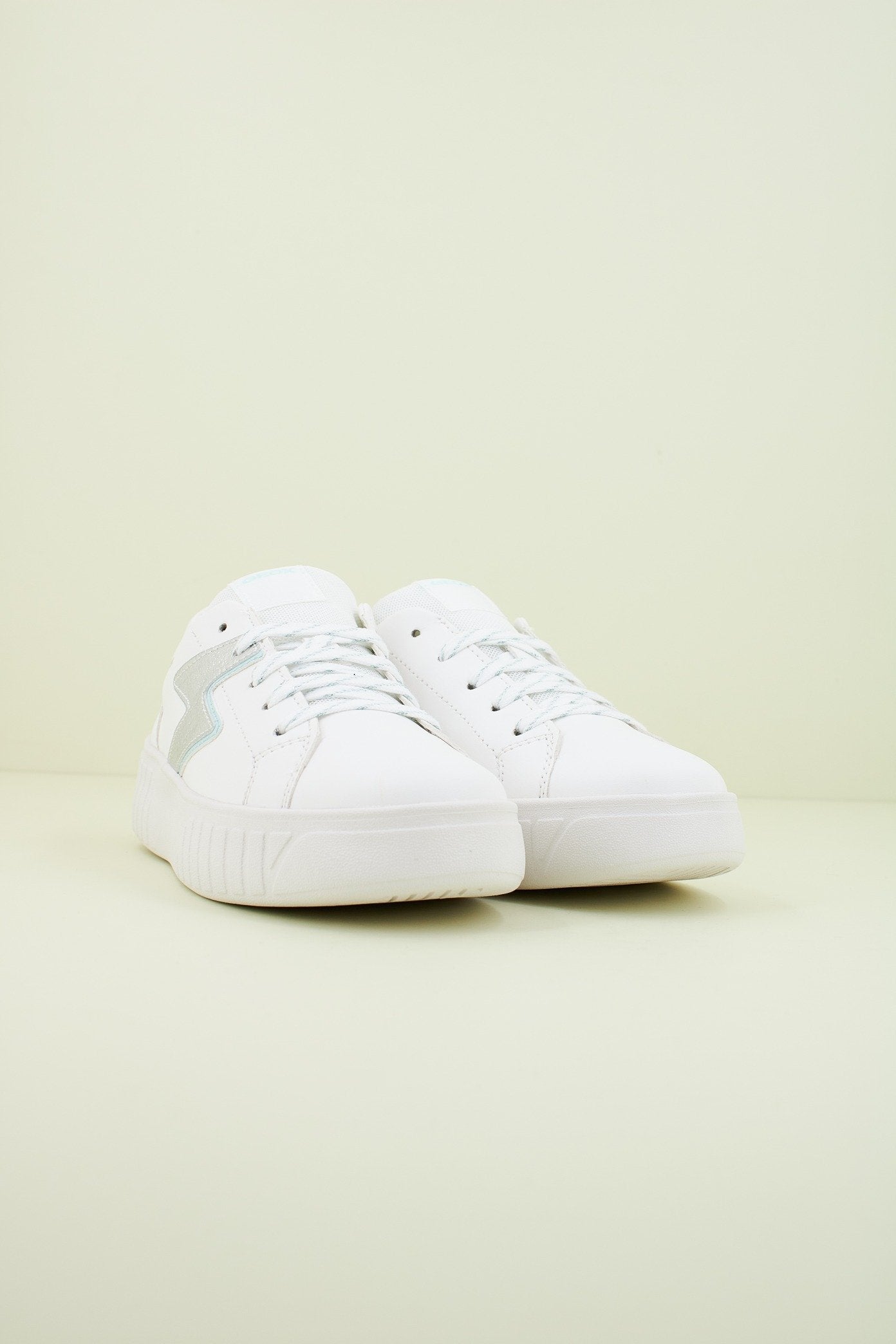 GEOX J MIKIROSHI A en color C  (2)