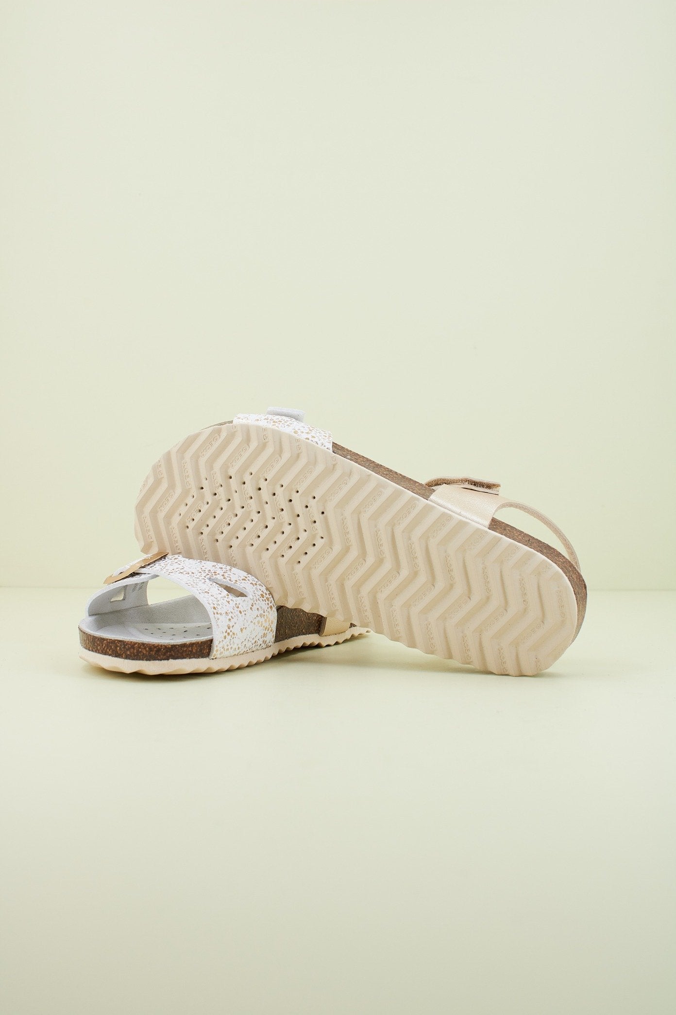 GEOX J ADRIEL G. C en color C  (4)