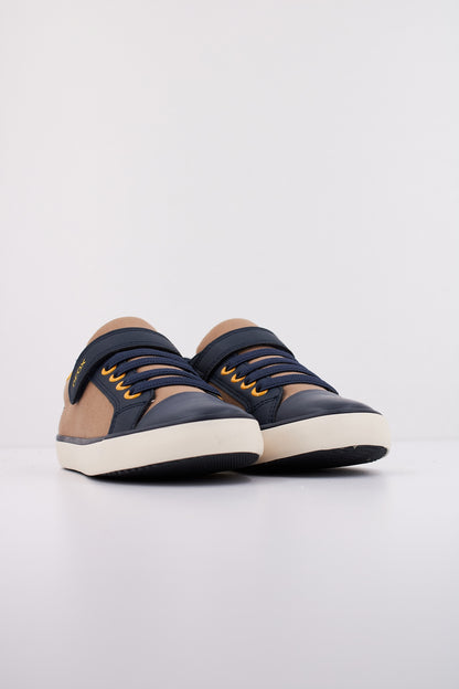 GEOX  J GISLI BOY en color CFF  (2)