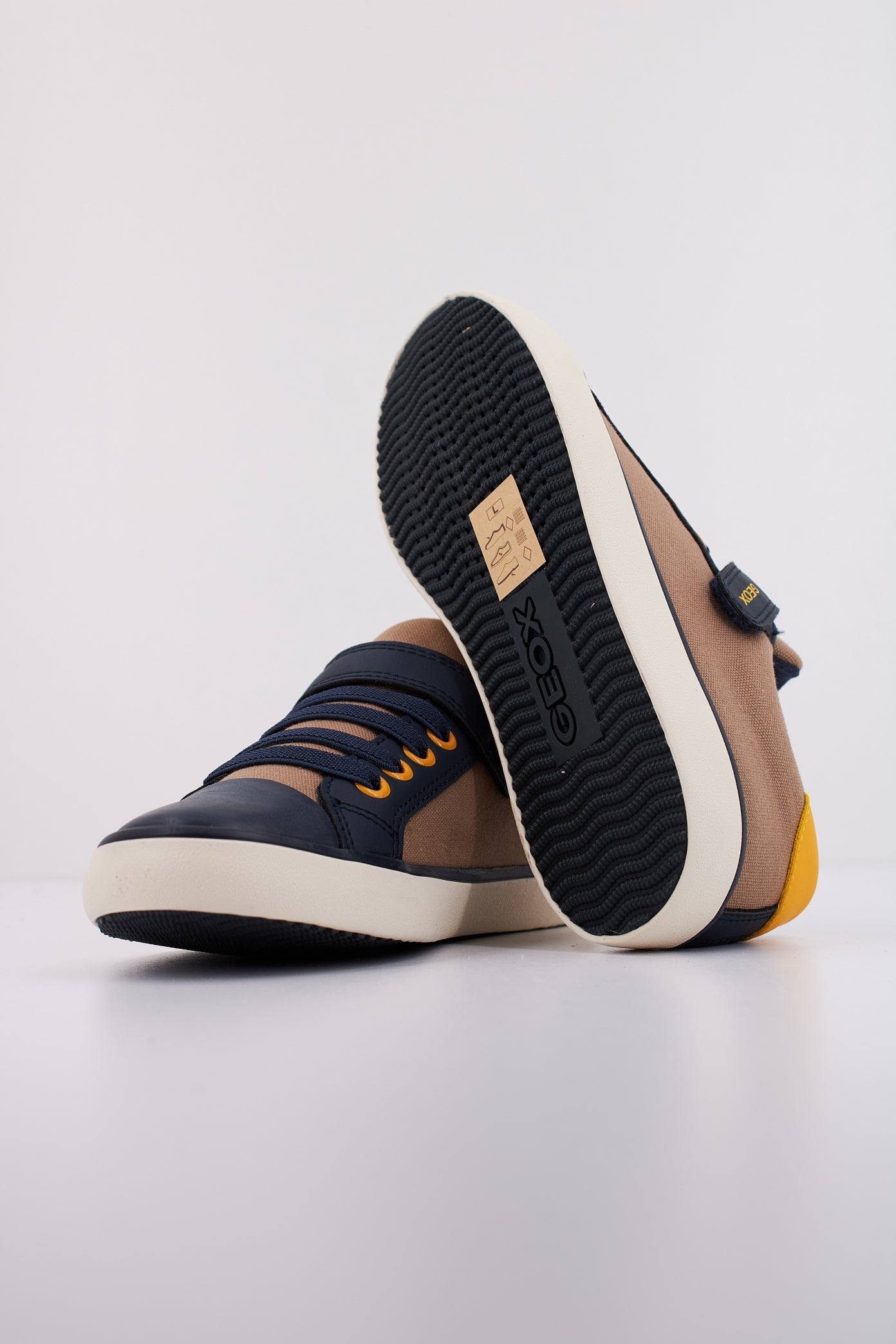 GEOX  J GISLI BOY en color CFF  (5)