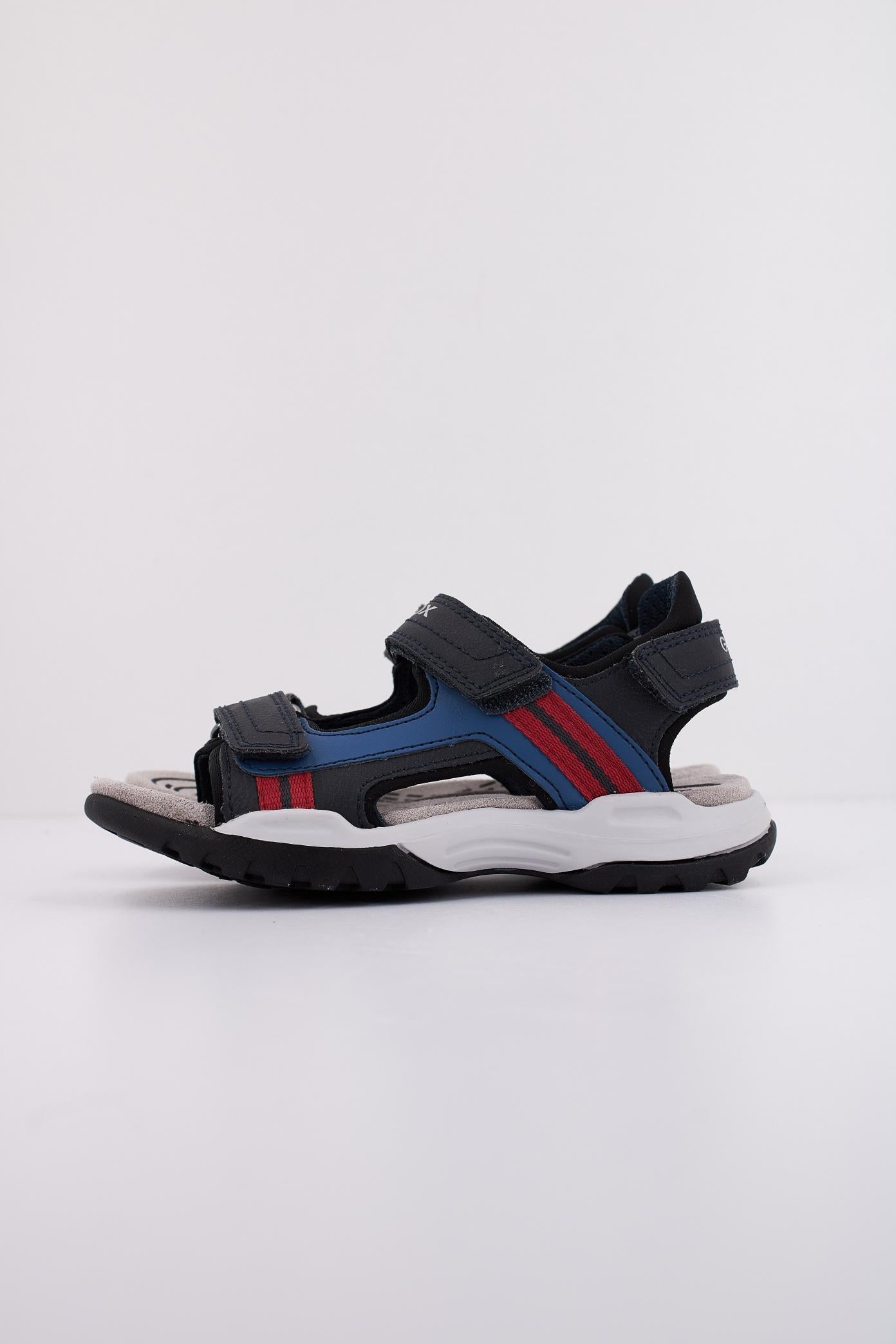 GEOX J BOREALIS BOY en color C  (1)