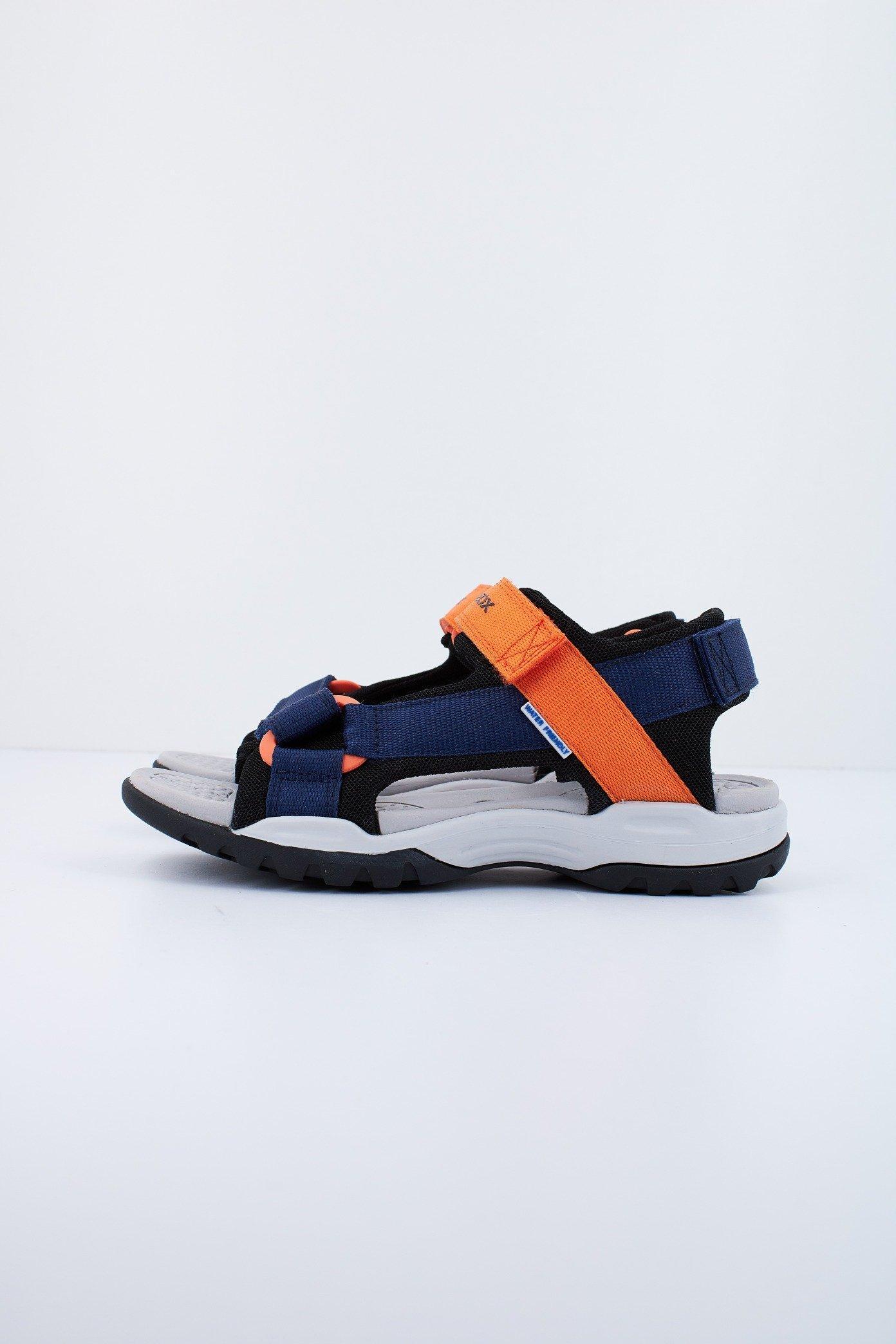 GEOX J BOREALIS B en color C  (1)