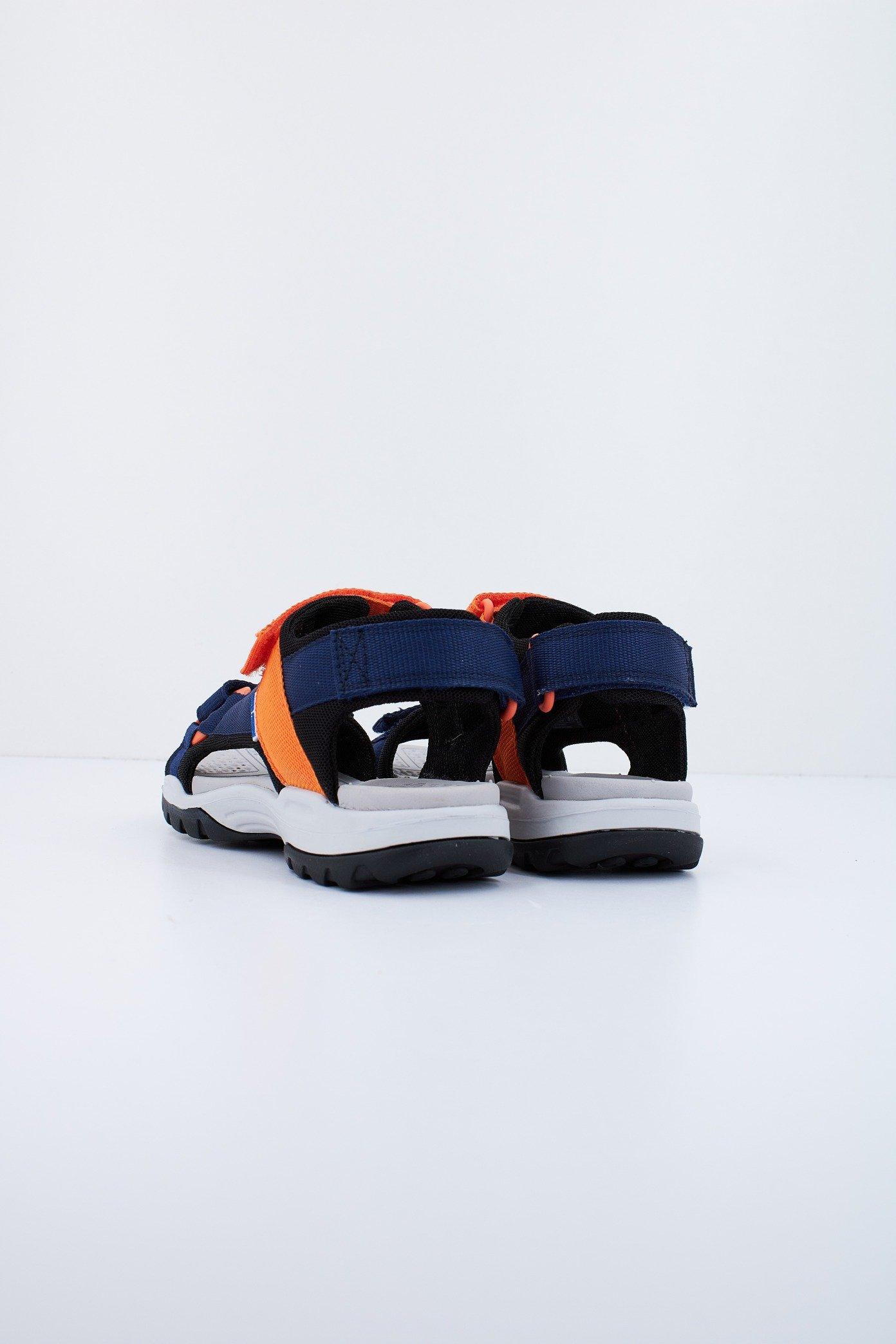 GEOX J BOREALIS B en color C  (3)